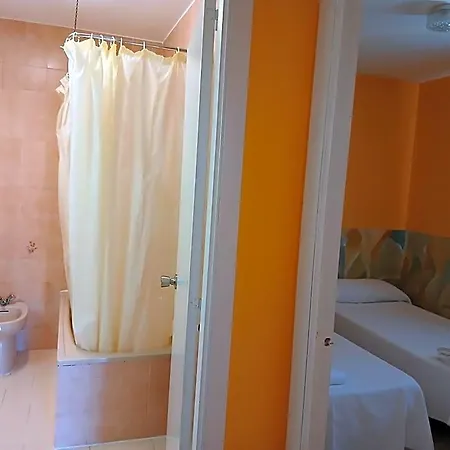 Millan Hotel 2*